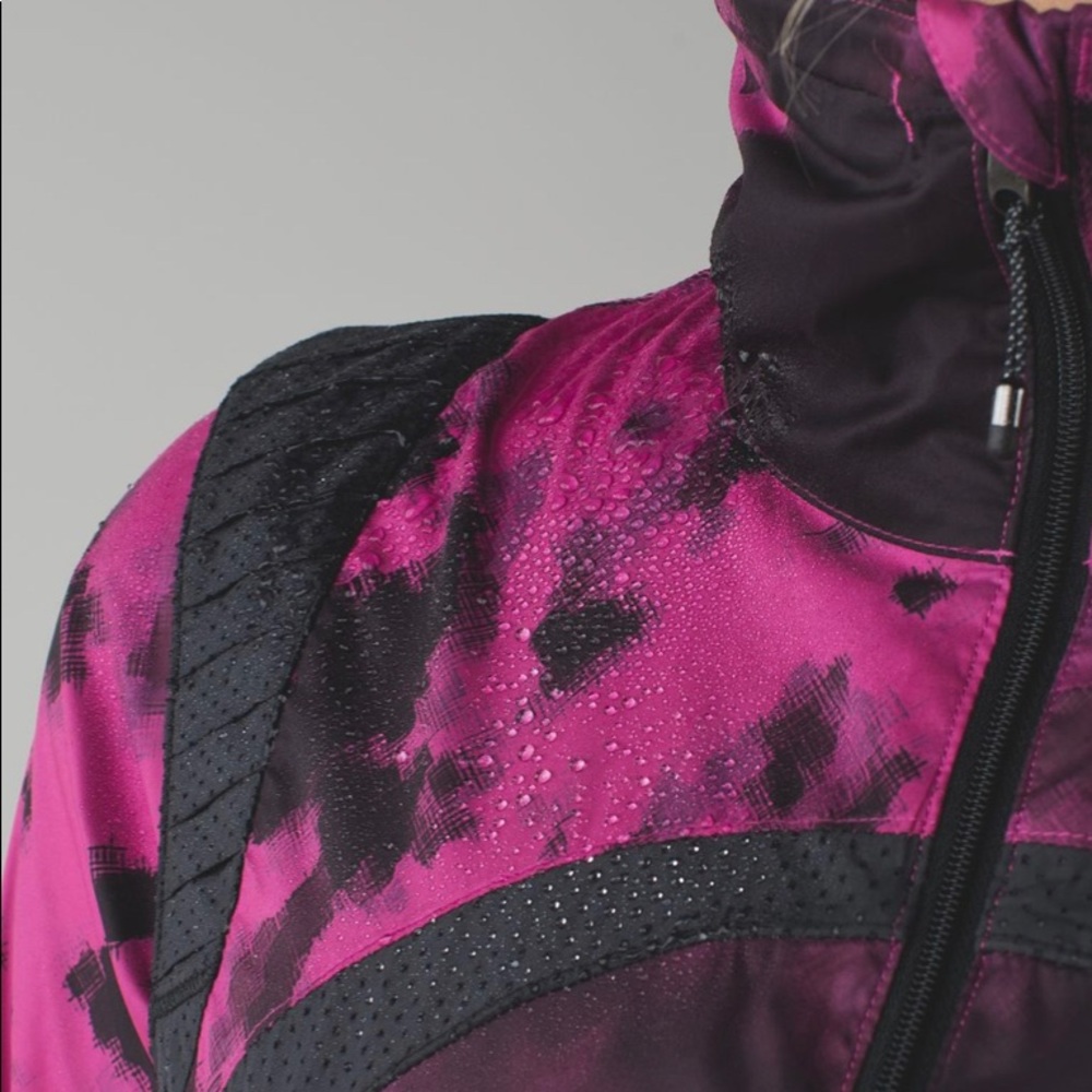 VINTAGE lululemon Vent It Out Jacket wmns sz 6 - Picture 14 of 15